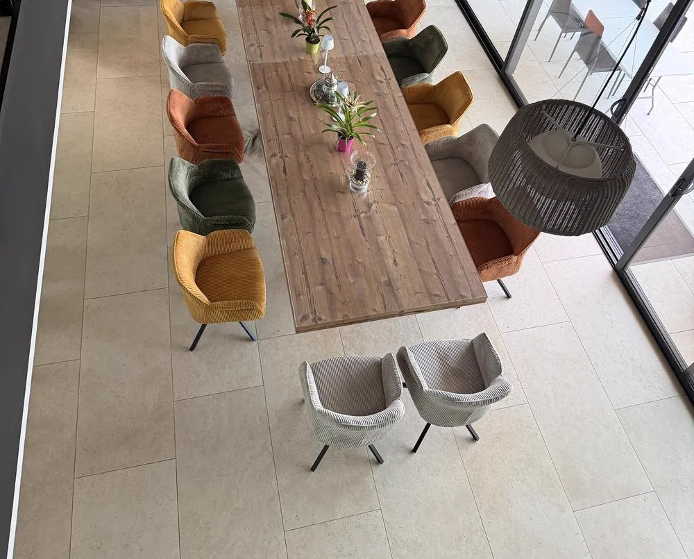 Grande table conviviale